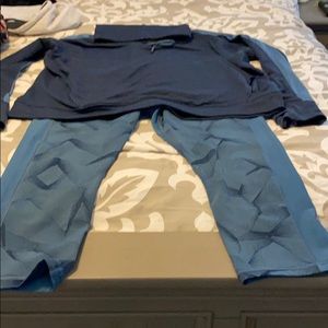 Under armor Capri pants and sweatshirt